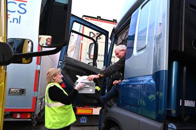 Truckers kunnen nergens meer terecht, behalve voor een cabinediner bij restaurant De Elft
