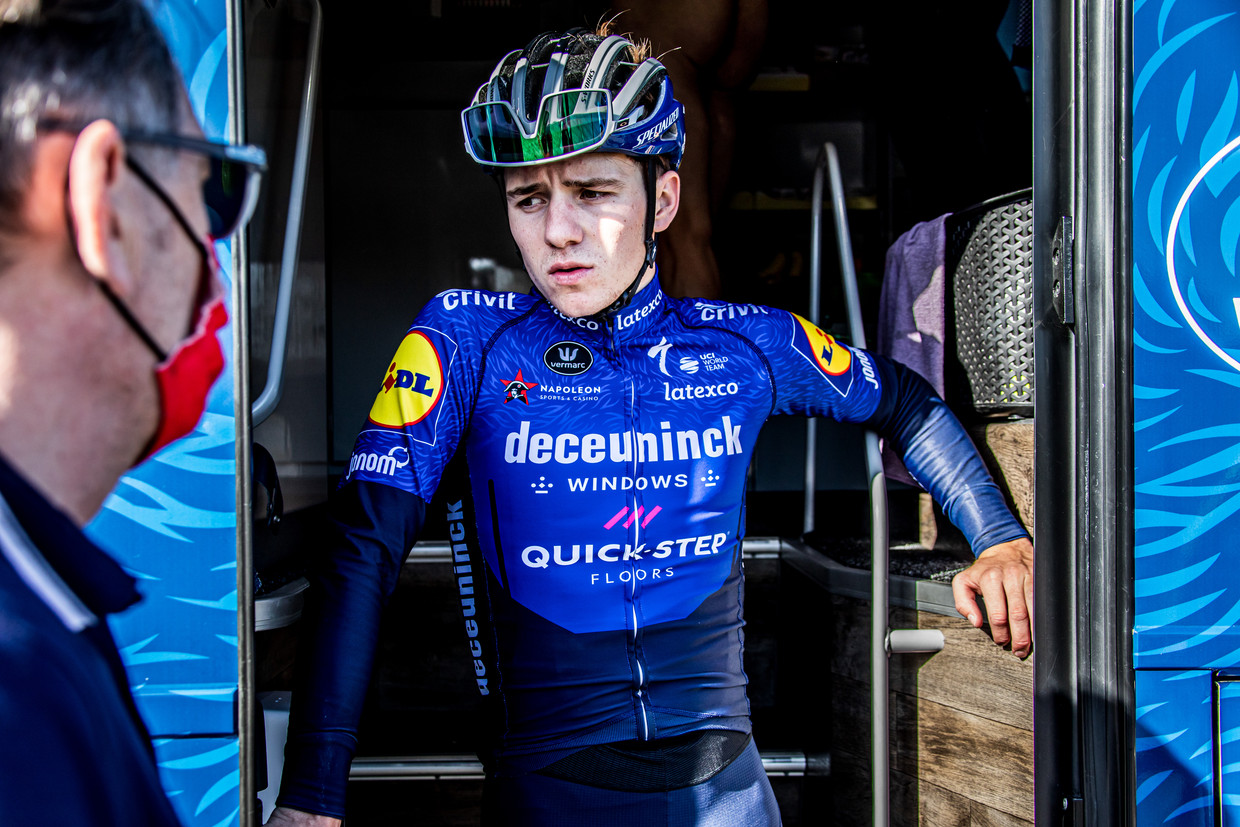 'Het was erg donker en ik kon niet meer bewegen. Ik keek naar omhoog en dacht alleen maar: hopelijk vinden ze mij.' Beeld BelgaImage