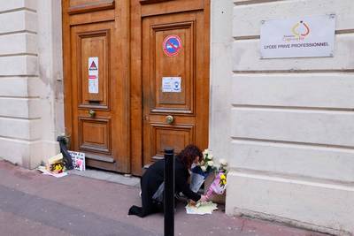 Dood 14-jarig meisje veroorzaakt ophef in Frankrijk: 2 verdachten van 15 jaar beschuldigd van moord