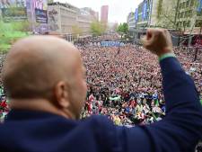 Column Johan Gabriels | ‘Hoor ik het goed? Riep Arne Slot nou ‘NOAD’ op een volle Coolsingel?’