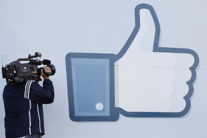 Facebook gebruikt onder meer de likeknop om persoonlijke gegevens van gebruikers te vergaren.