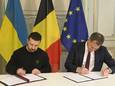 De Oekraïense president Volodymyr Zelensky en premier Alexander De Croo ondertekenden vanmorgen een bilaterale veiligheidsovereenkomst in Brussel. Ze geven meer info op een gezamenlijke persconferentie.