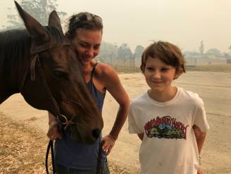 Paard kan ruiter in veiligheid brengen te midden van Australische bosbranden