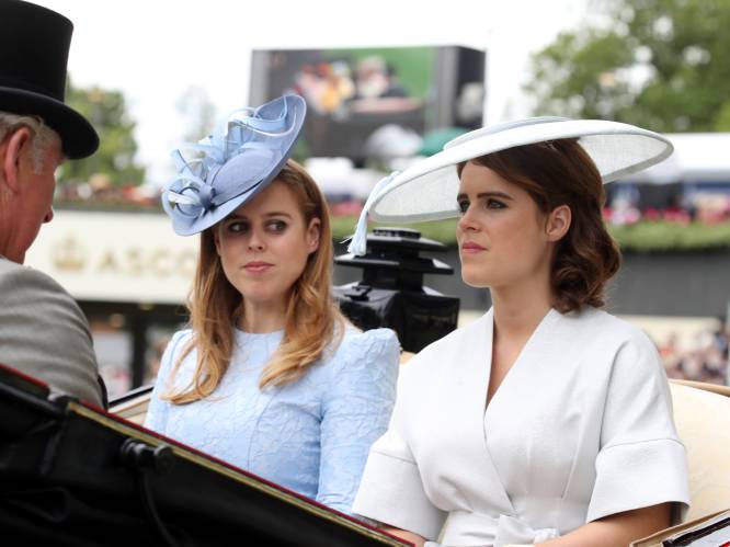 Prinsessen Eugenie en Beatrice zijn in ongenade gevallen: “Zelfs de aankondiging van haar zwangerschap was veelzeggend”