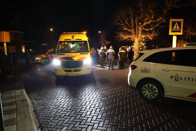 Auto rijdt vrouw aan op zebrapad in Andel, bestuurder 'zet auto even weg' en komt niet meer terug