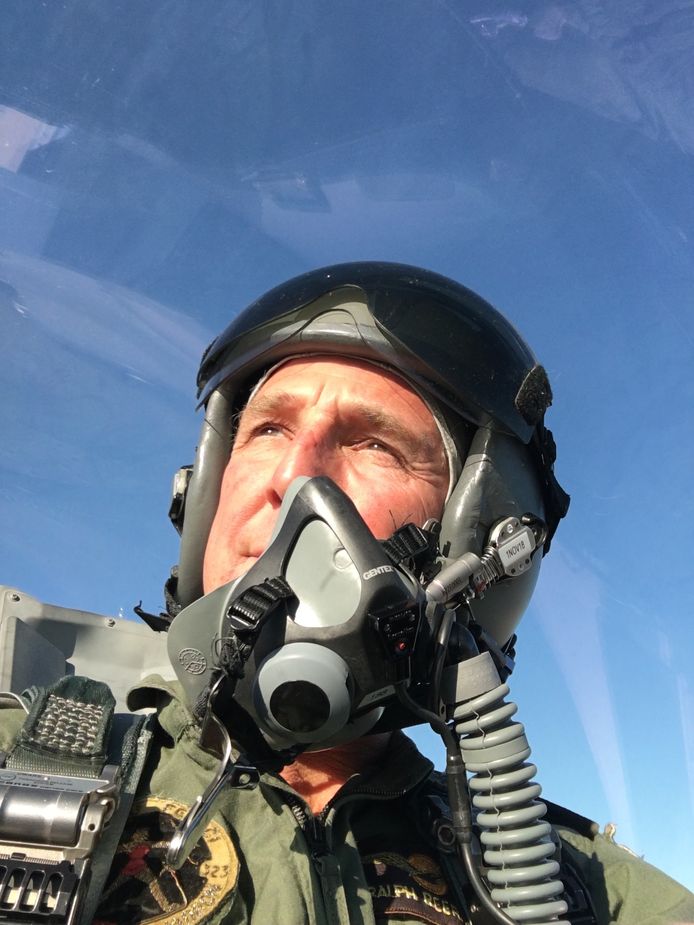 Ralph - 'Curly' - Reefman tijdens zijn laatste vlucht in een F-16.