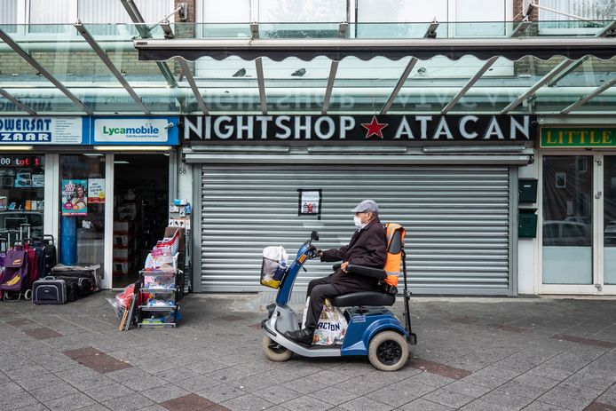 Volgens C. was zijn aanslag een reactie op aanvallen op de avondwinkel van zijn vader, Ata Can.