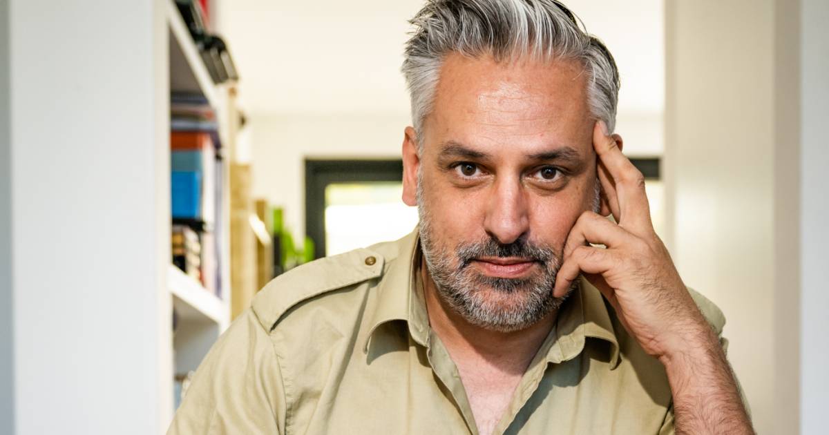 verticale.  Jeroen ha ricevuto una risposta da 100 donne dopo la sua storia su Tinder.  “Ma non avrei dovuto legare l’amore” |  colonna Gerwin