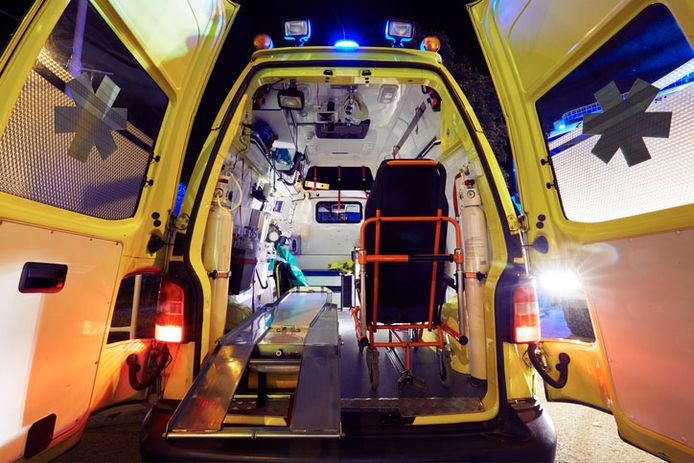 De binnenkant van een ambulance. Illustratiefoto.