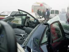 Zet niet je grootlicht aan, plus andere tips voor rijden bij mist en gladheid