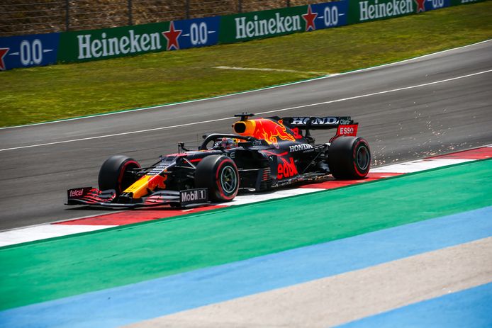 Verstappen Derde In Rommelige Kwalificatie Bottas Voorkomt Honderdste Pole Hamilton Formule 1 Ad Nl