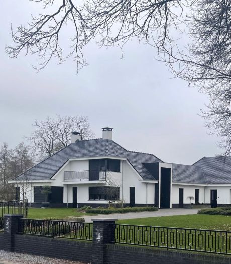 Stelling | Opzettelijk te groot gebouwde villa moet inderdaad worden gelegaliseerd
