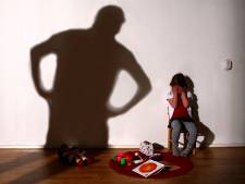 Politie: Elke dag vijf meldingen uit Drenthe, Groningen en Friesland van kindermishandeling