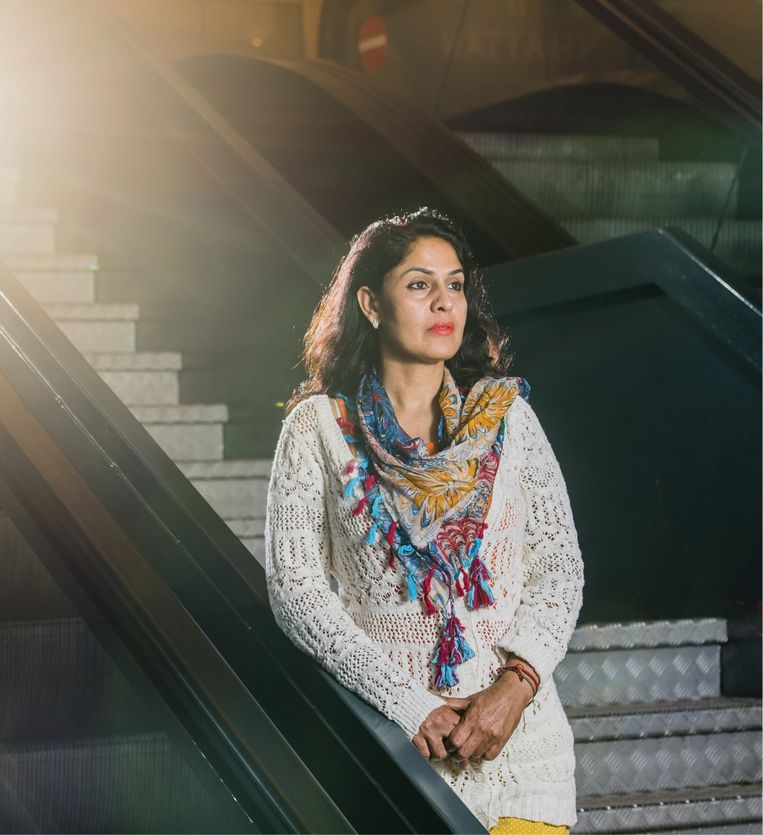 ‘Mijn kleren hingen in flarden om mijn lichaam en ik had bijna niks meer aan. De botten in mijn voeten waren zichtbaar, zei men mij. Ik was bang dat ze mijn benen zouden amputeren.’ Beeld 