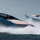 De varende Aston Martin: met 1,5 miljoen over het water scheuren