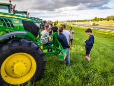 Boeren protesteren in Heinenoord tegen stikstofplannen: ‘Ik vrees met grote vreze’