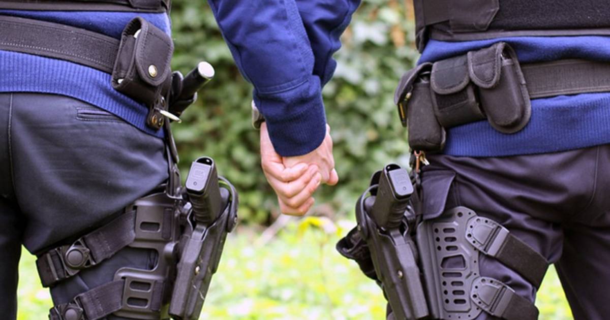 Politie Gent steekt homokoppels hart onder de riem met foto van agenten ...