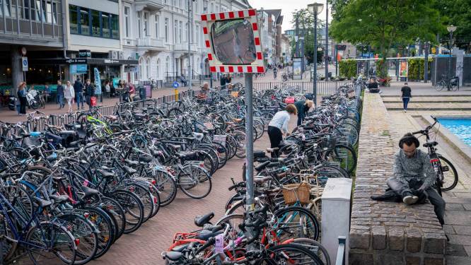 Speciale brug over Rijn, meer stallingen: fietser moet ruimte krijgen in Arnhem