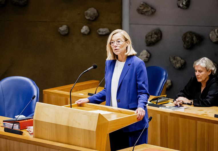 CDA woest: ‘Bijleveld hoorde pas in de zaal van vertrek Kaag’