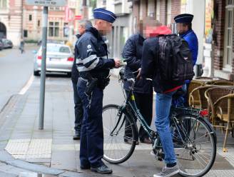 Gentse politie plukt acht dronken fietsers (en hun fietsen) van de weg