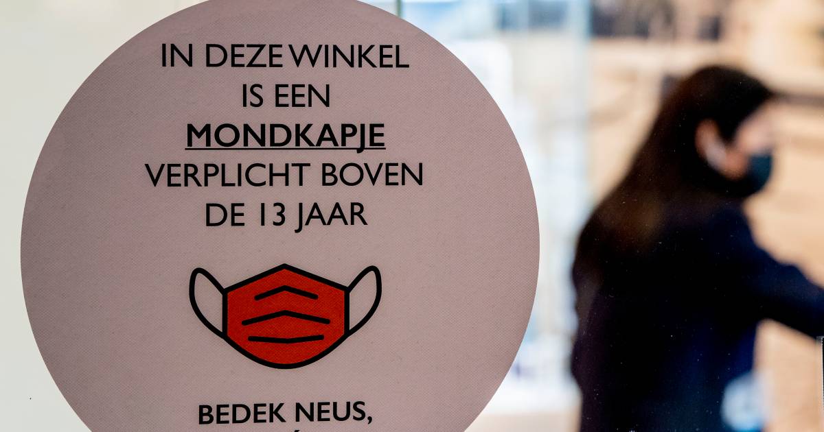 Mondkapje nu écht verplicht, maar wie gaat dat dan controleren? |  Binnenland | AD.nl