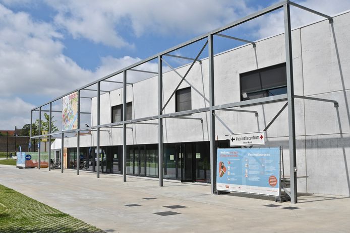 Het vaccinatiecentrum van Menen-Wervik in Park ter Walle.
