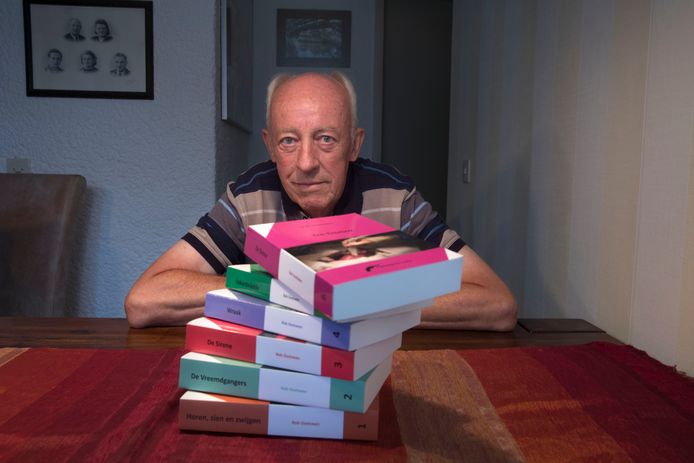 Schrijver Rob Oostveen publiceerde sinds december 2015 maar liefst zes thrillers.