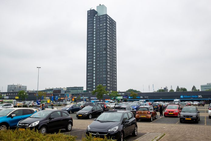 Winkelcentrum Woensel of WoensXL.