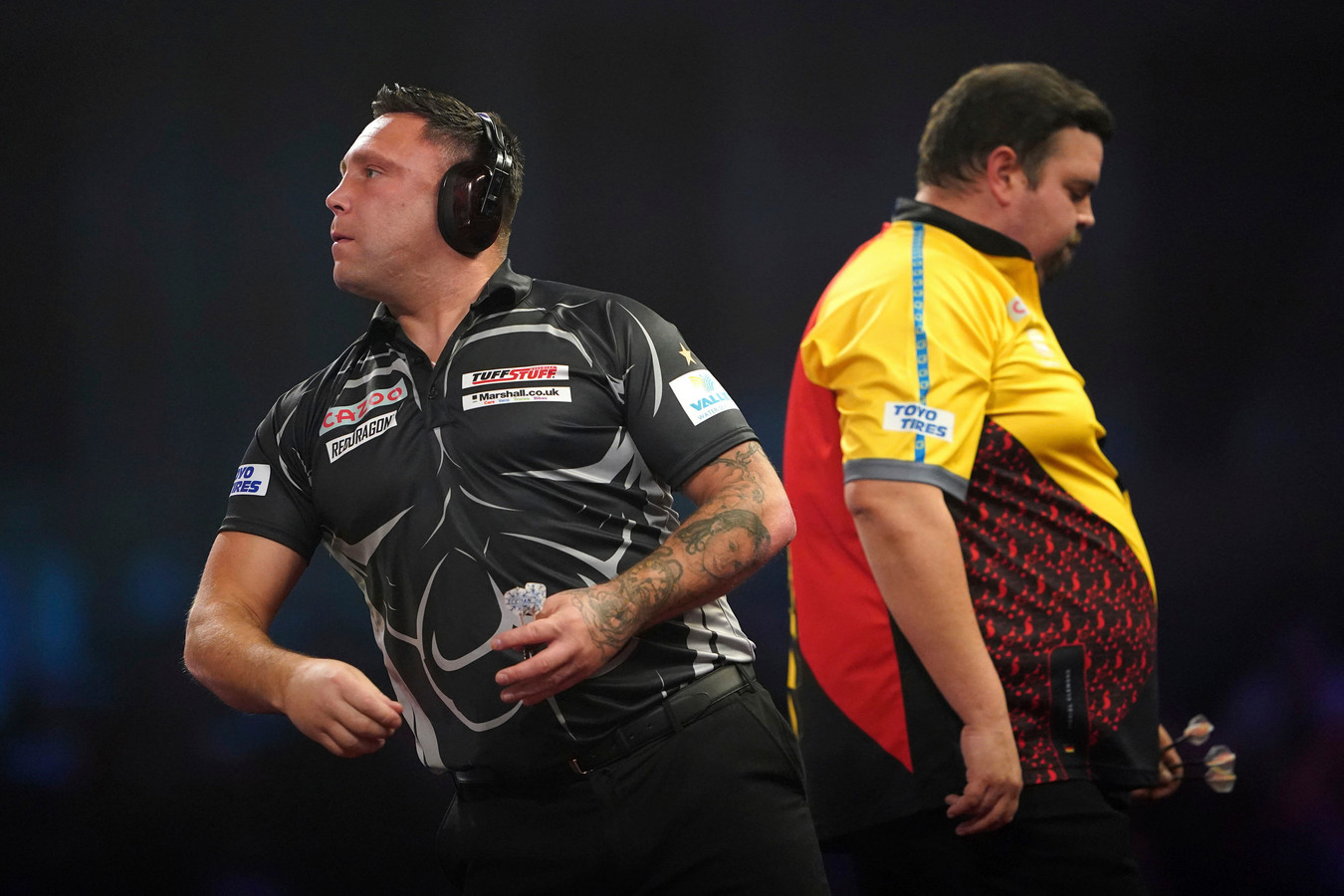 Koptelefoon kan Gerwyn Price niet redden ‘Ik weet niet of ik hier ooit