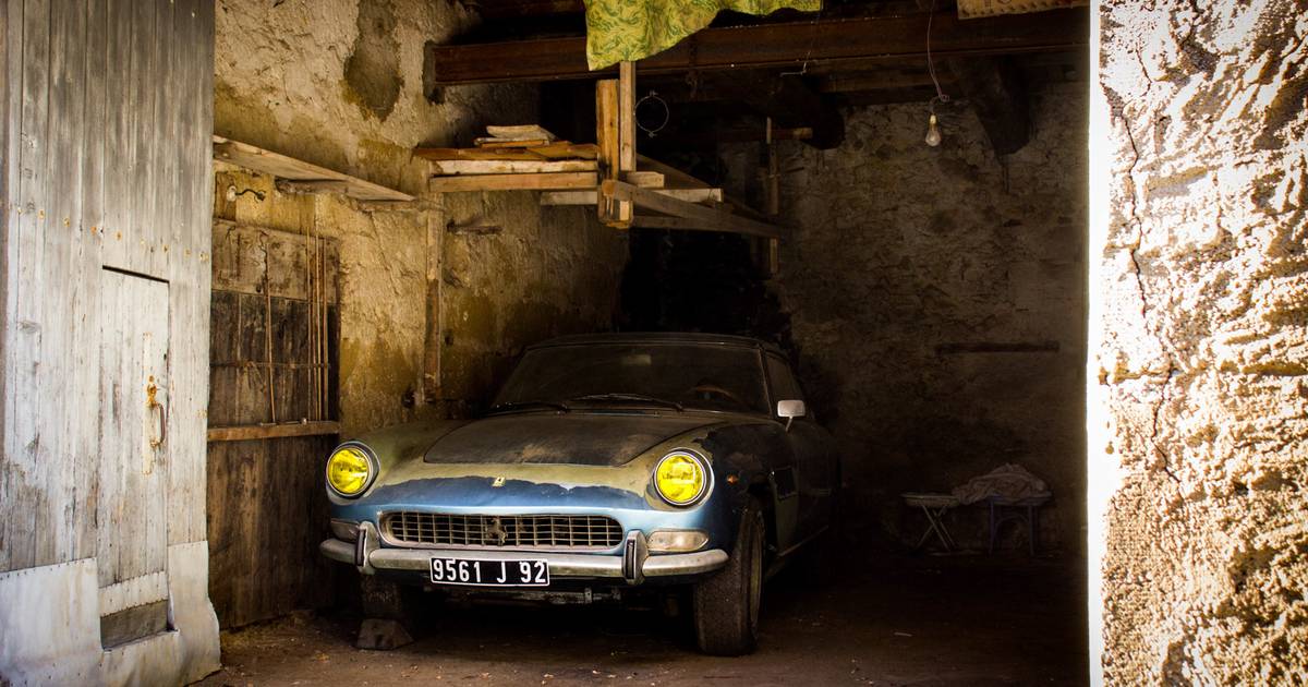 This rare Ferrari has been gathering dust since 1974 |  Car