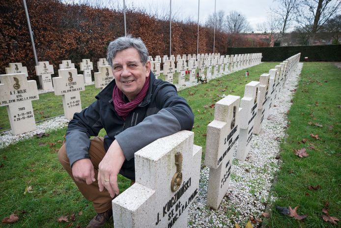 80 Poolse soldaten krijgen mogelijk nieuw oorlogsgraf in Breda | Breda ...