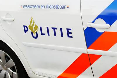 Voetbalwedstrijd in Helmond eindigt in massale vechtpartij, man (48) aangehouden