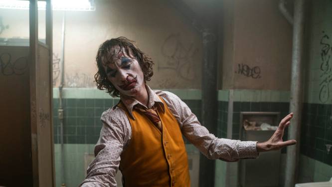 Nieuwe beelden van ‘Joker’-sequel gelekt (en daarop zijn meerdere jokers te zien)
