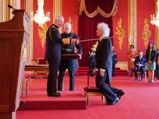 Le guitariste de Queen Brian May a été anobli par le roi Charles III