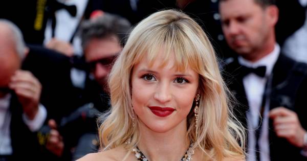 Angele Officialise Sa Relation Avec Sa Petite Amie Marie Papillon Bruxelles News