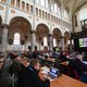 ‘Een kerk mag wel vol journalisten zitten’
