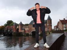 Radiomaker én binnenkort ook tv-presentator Igmar Felicia: ‘Je moet iets zijn, maar kan het niet gewoon allebei?’