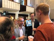 Hoe een politicus wegzinkt in een moeras van regels en procedures