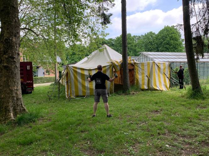 Nog één keer kermis onder de bomen: laatste voorbereidingen voor Kesselse Feesten getroffen