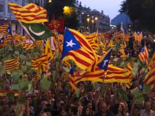 Une marée humaine catalane crie "Independencia" face à la crise