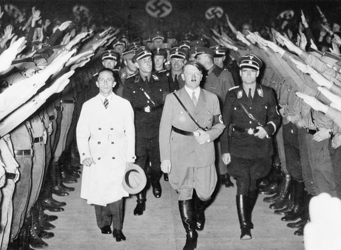 Adolf Hitler et son ministre de la Propagande, Joseph Goebbels (Berlin, 1933)