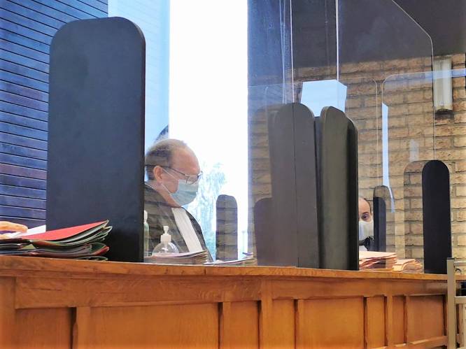 Dronken chauffeurs maken brokken. Corona steeds vaker excuus voor uitspattingen: “Twee glazen wijn gedronken? Twee emmers zou ik nog geloofd hebben”