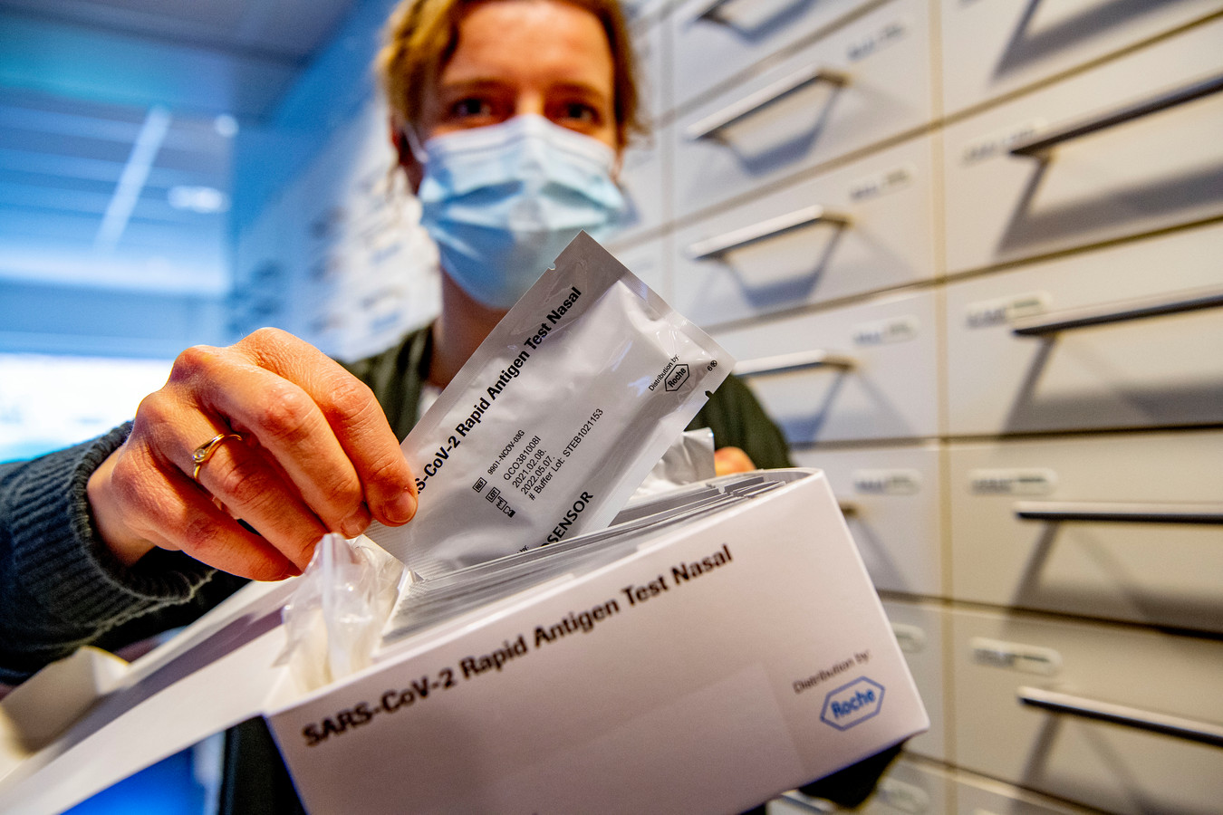 Een zelftest bij een apotheek.