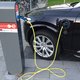 De haken en ogen van elektrisch laden