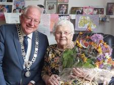Annie ging van de stal in De Lutte naar Weerselo voor de liefde, zaterdag tikt ze de 100 aan