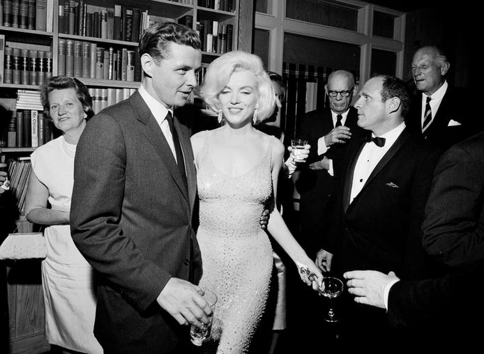 Marilyn Monroe avait porté cette robe en 1962 pour souhaiter un joyeux anniversaire à John Fitzgerald Kennedy.