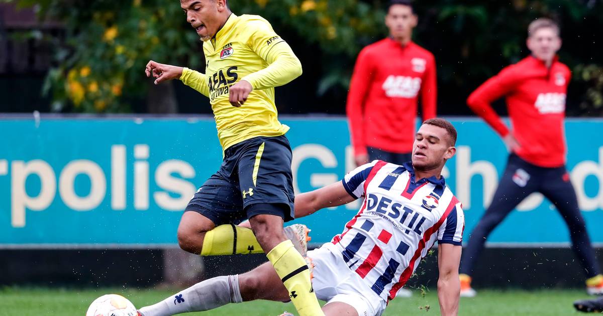 Willem II 2 verliest dik van beloften FC Emmen Willem II bd.nl