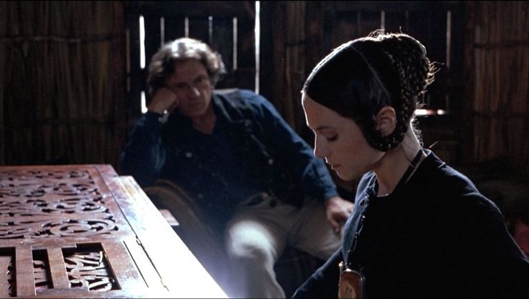 Harvey Keitel en Holly Hunter in The Piano. Beeld  
