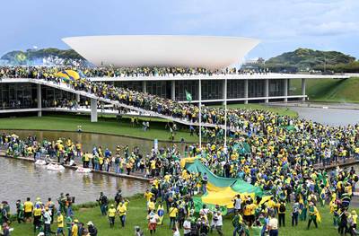Bestorming parlement: oud-president Bolsonaro moet binnen tien dagen getuigenis afleggen