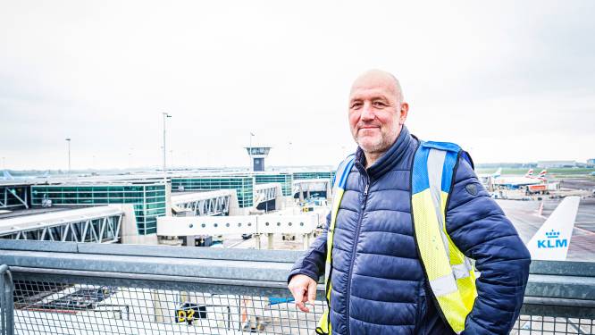 Bagagemedewerker Walter: 11,50 euro per uur en geen vast contract, daar moet iets aan gebeuren